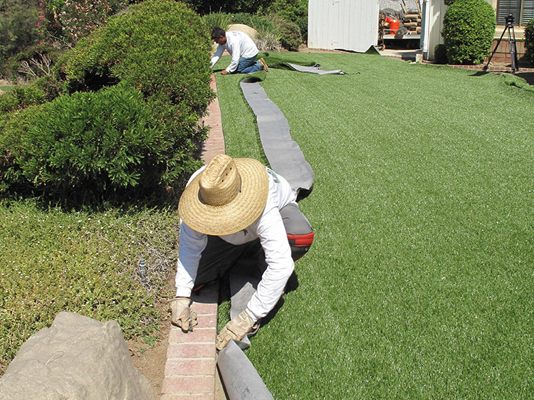 Professional Putting Green Installation