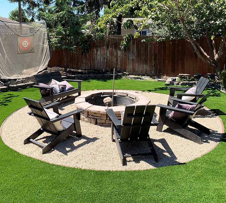 7 Creative Ideas on Transforming Your Backyard into a Relaxing Oasis with Artificial Turf